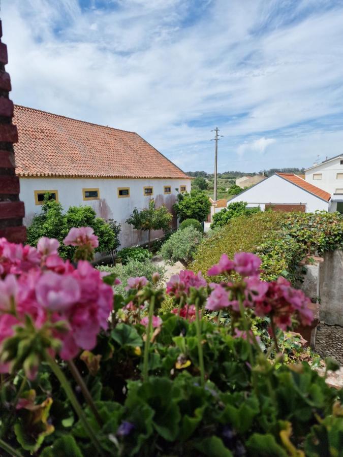 Casa Nikana Turcifal Luaran gambar